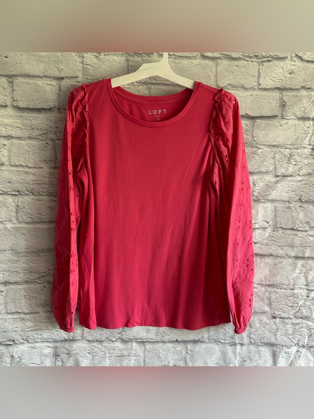 PREOWNED LOFT PINK PUFF EYELET LONG SLEEVE BLOUSE SHIRT WOMENS SIZE MEDIUM M